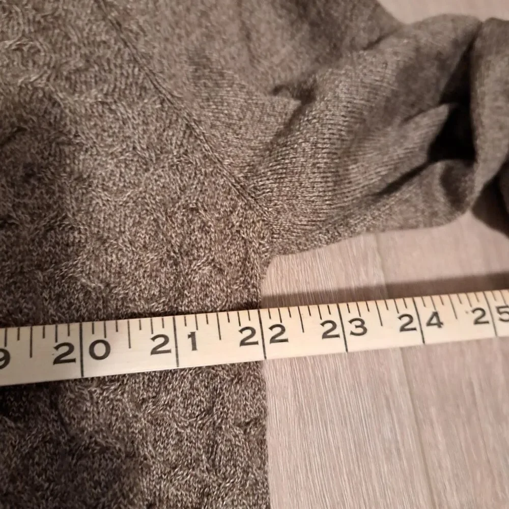 Joseph Abboud Merino Wool Blend V-Neck Sweater XL Gray & Brown Lot of 2